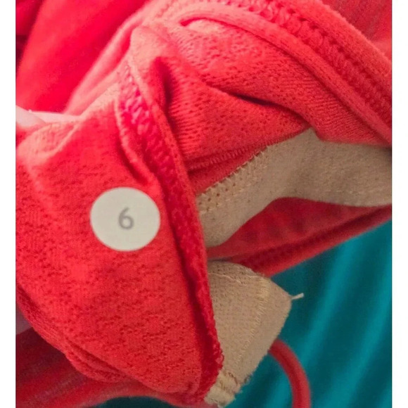 Lululemon No Limits Tank Red Shelf Bra Open Sides Fitness Tank size 6 - Picture 5 of 5